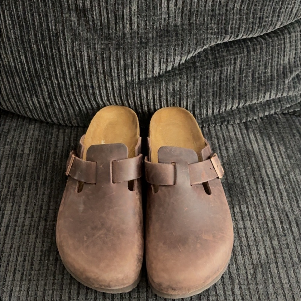 Women’s Brown Leather Clogs